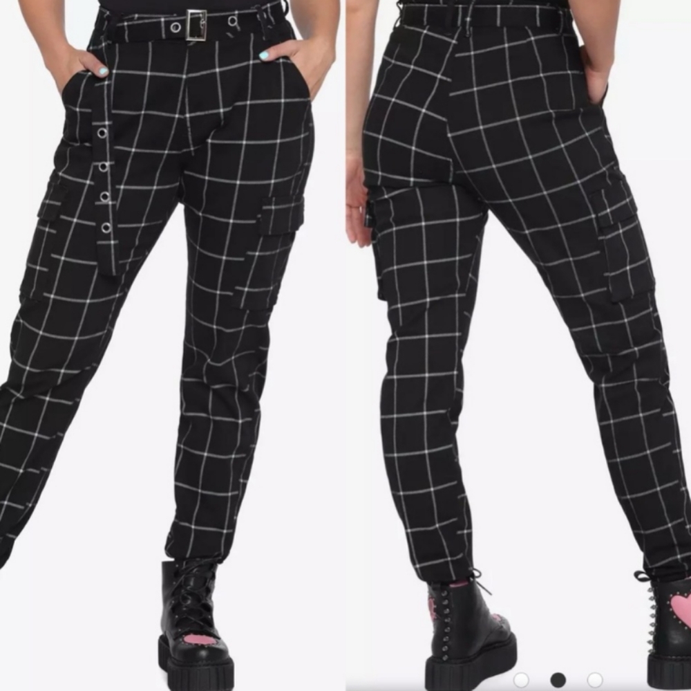 Hot Topic Black & White Plaid Cargo Joggers XS